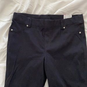 New Black jeggings shorts by Mixit.  Xl and have some stretch in the material.